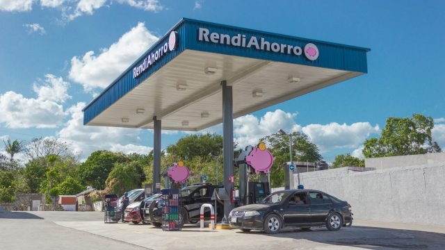 Este grupo gasolinero presenta marca inspirada en la 4T